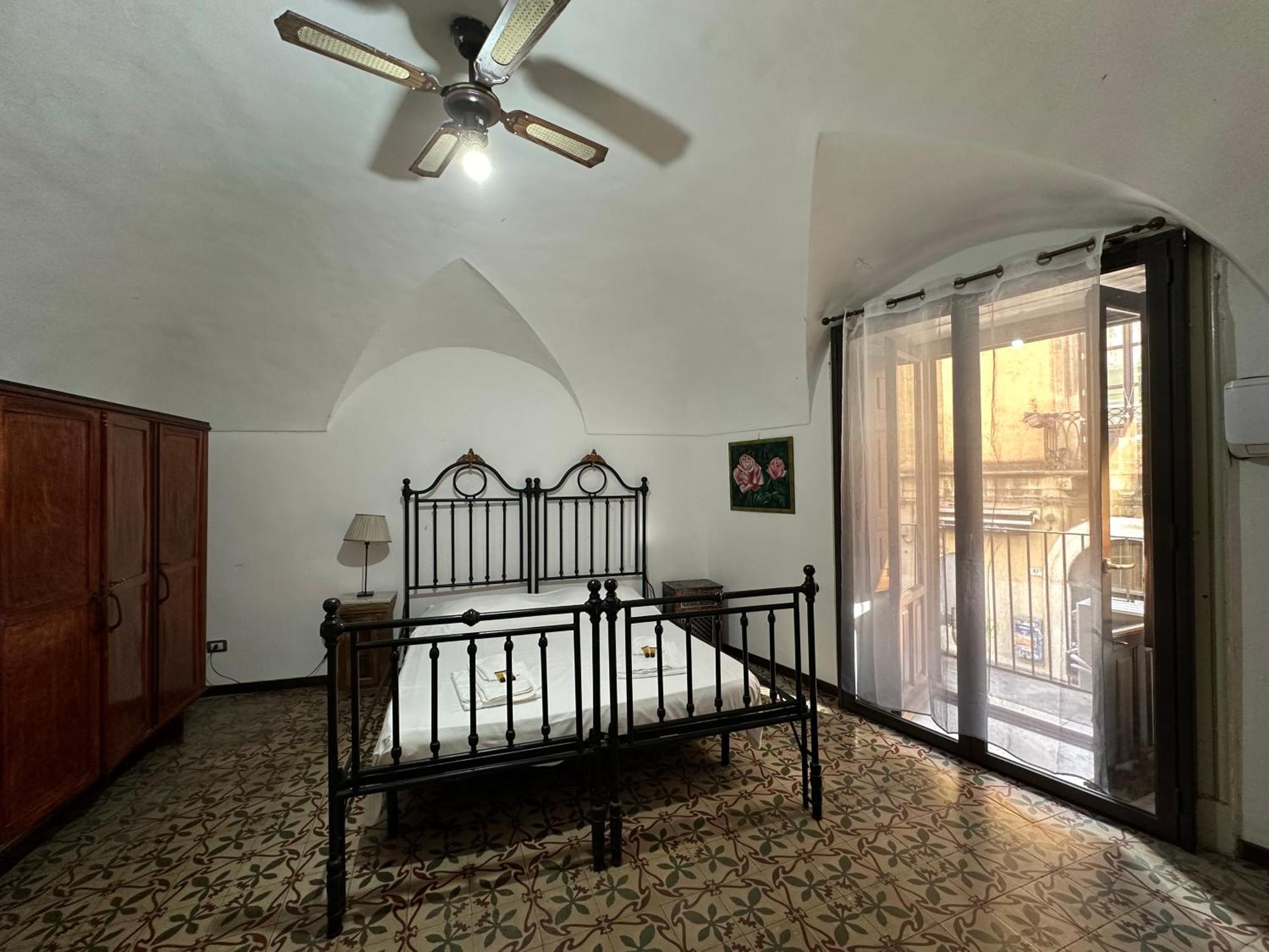 Appartamento Oldtown Centro Storico คาตาเนีย ภายนอก รูปภาพ
