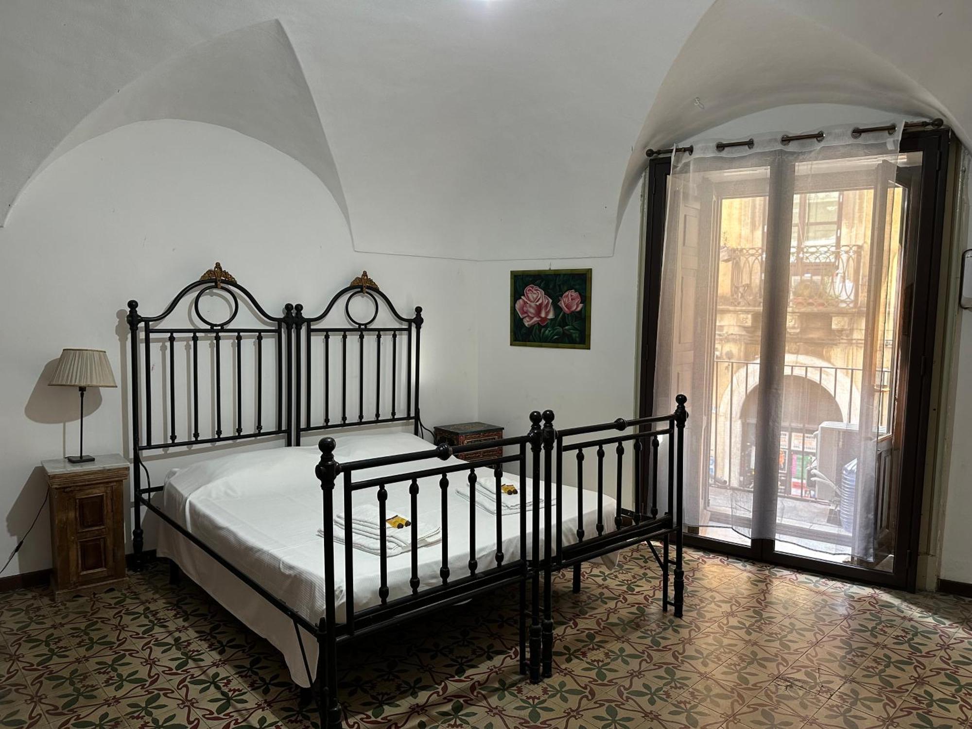 Appartamento Oldtown Centro Storico คาตาเนีย ภายนอก รูปภาพ